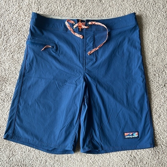 Patagonia Wavefarer Blue 10” Swim Trunks - Picture 1 of 8